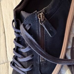 ECCO women’s Dark  Navy Sneakers with White Sole